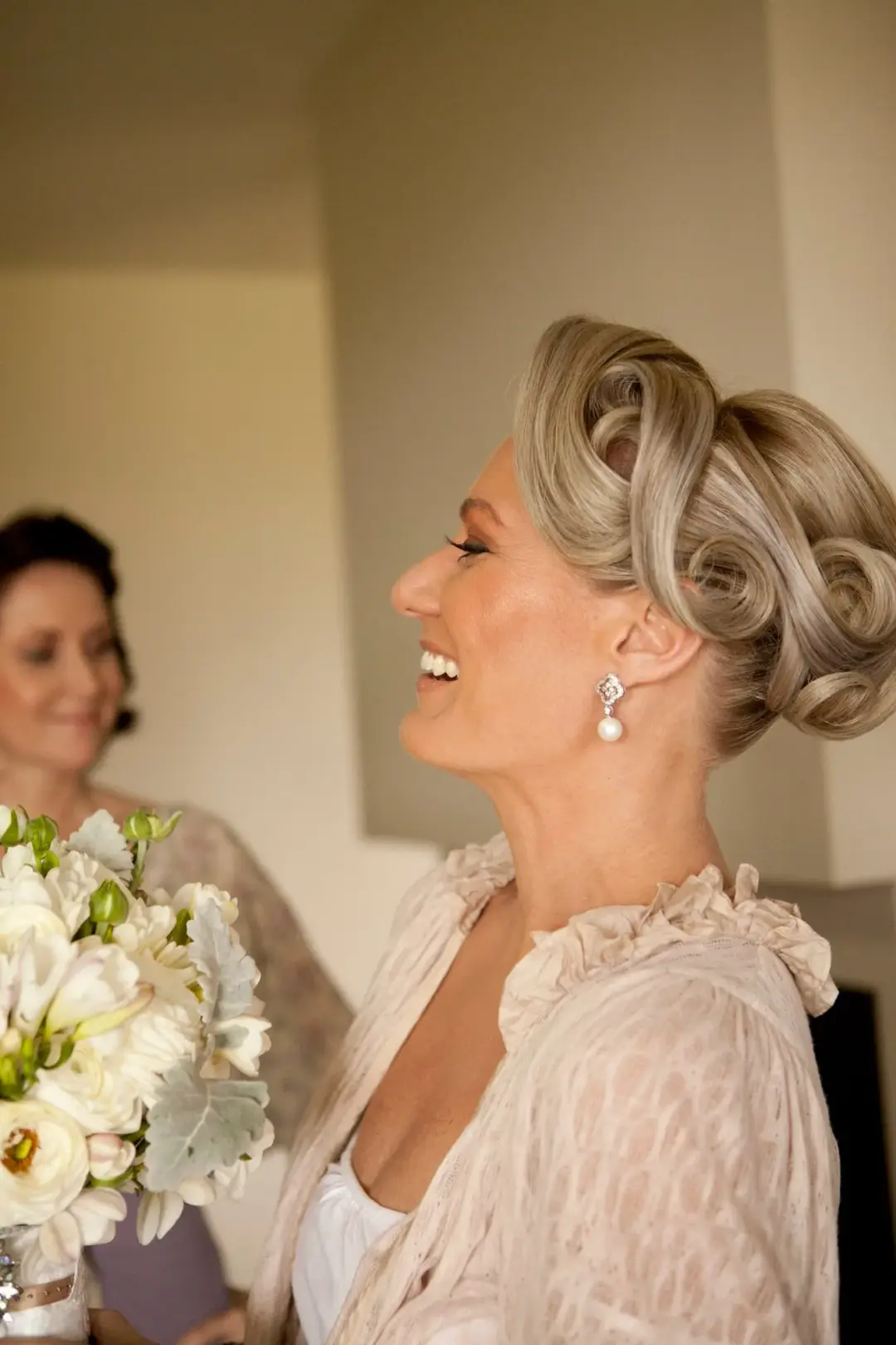 Bridal hair and makeup styling by Amanda Frost of Bellus on location