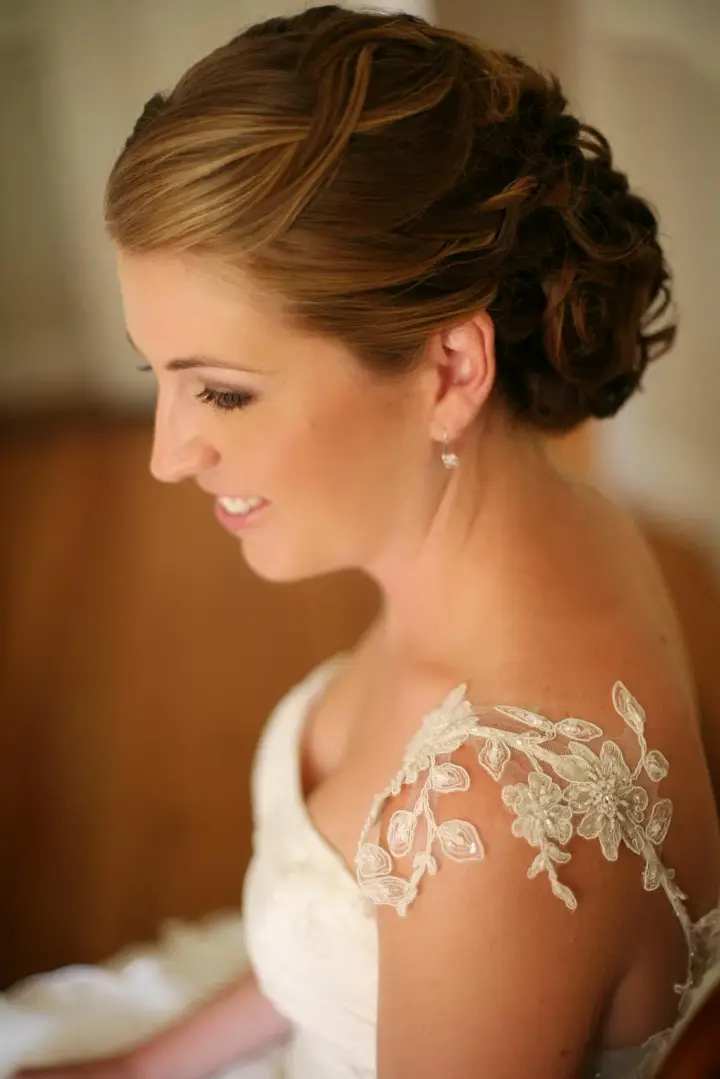 Mobile bridal hair and makeup by Amanda Frost for a real bride