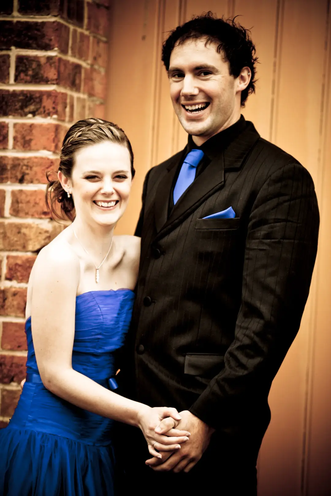 Wedding day hair and makeup by Amanda Frost of Bellus in Newcastle on location