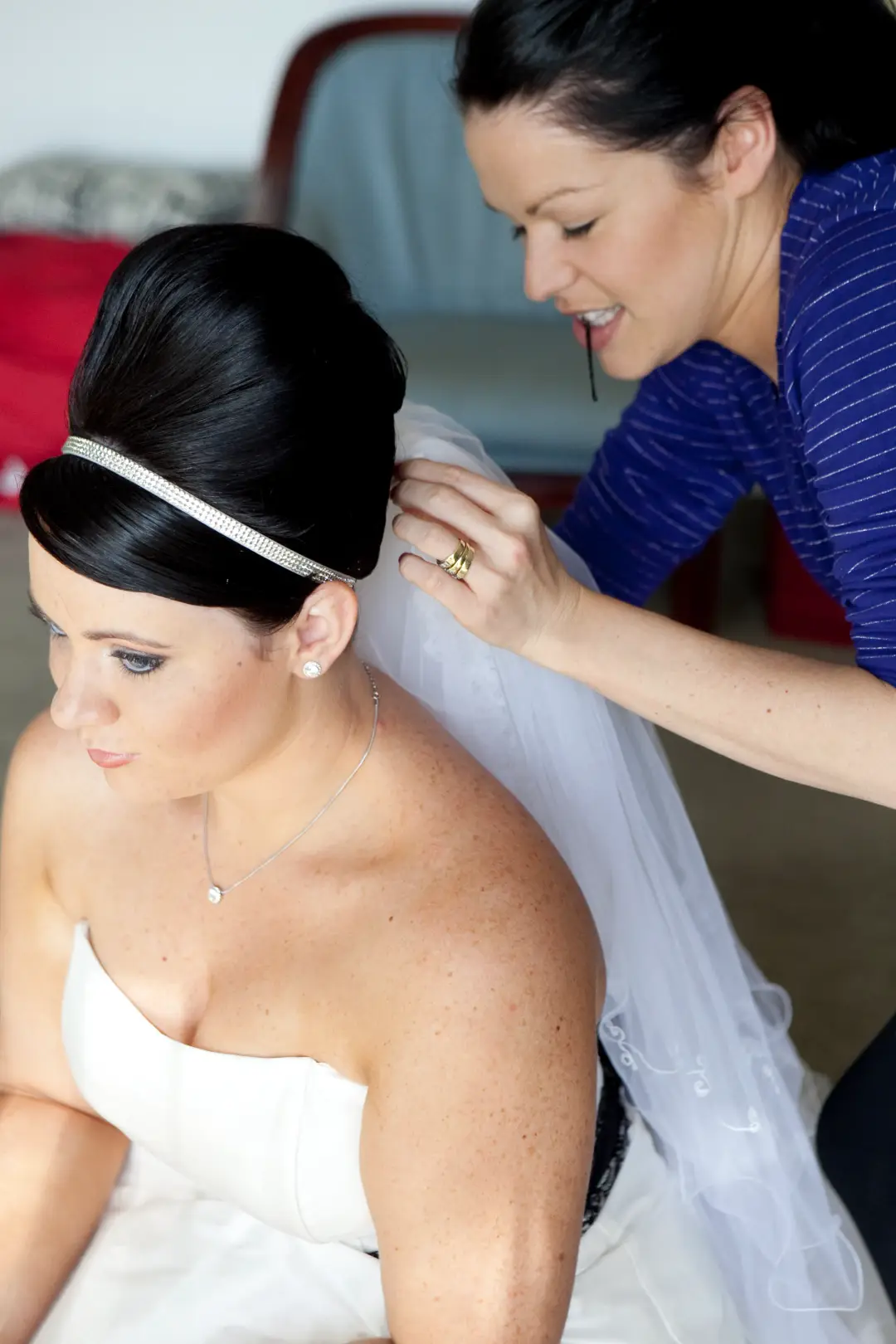 Bridal beauty by Amanda Frost of Bellus in Newcastle at a real wedding