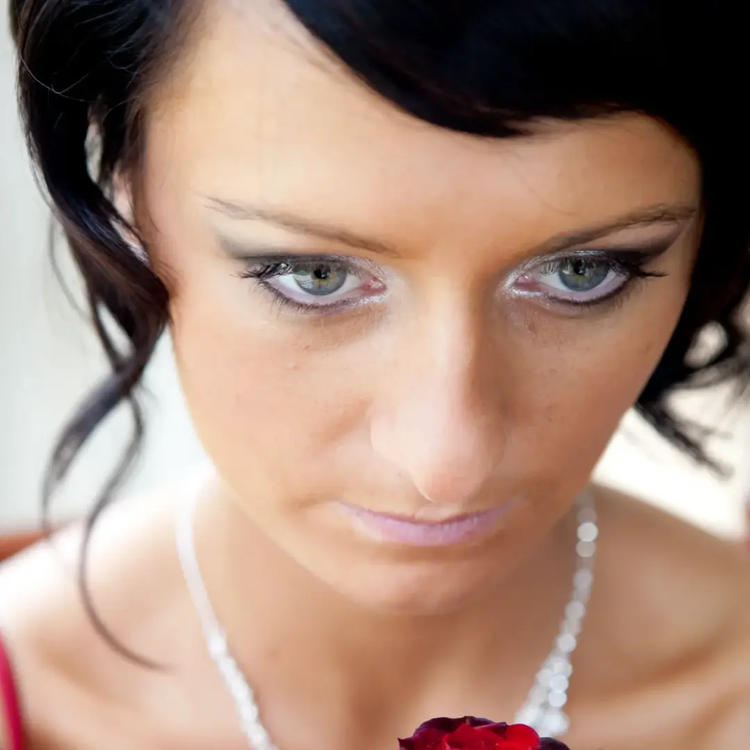 Bridal makeup finished look red roses