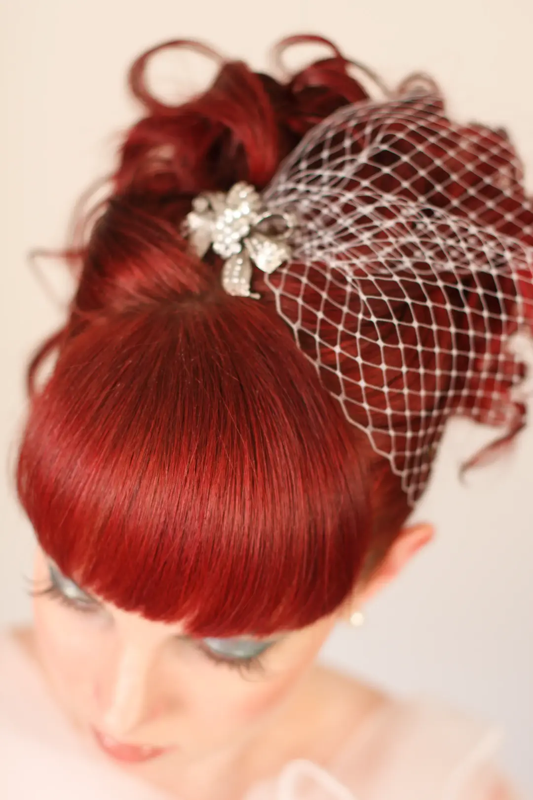 The finished bridal hair and makeup by Bellus on the wedding morning