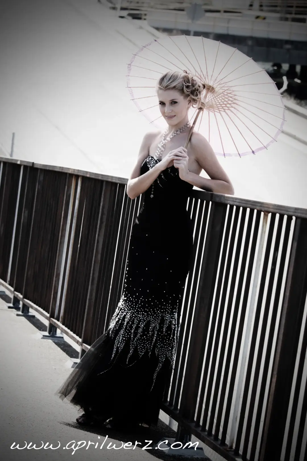 Bridal hair and makeup by Amanda Frost of Bellus on the wedding day