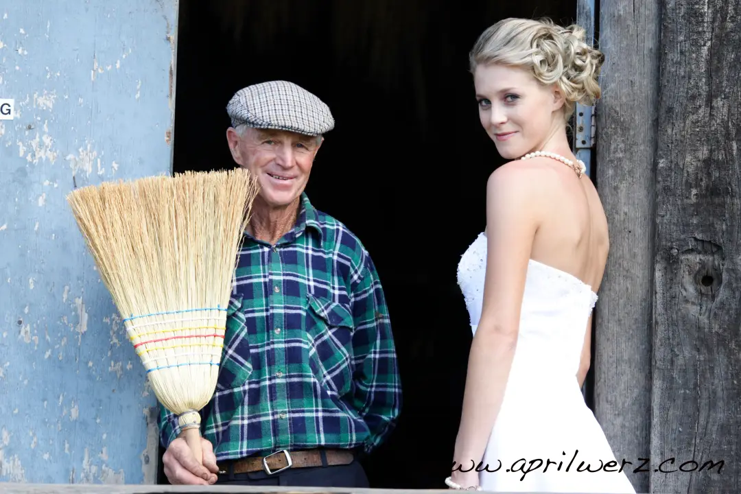 Wedding day hair and makeup by Amanda Frost of Bellus on location