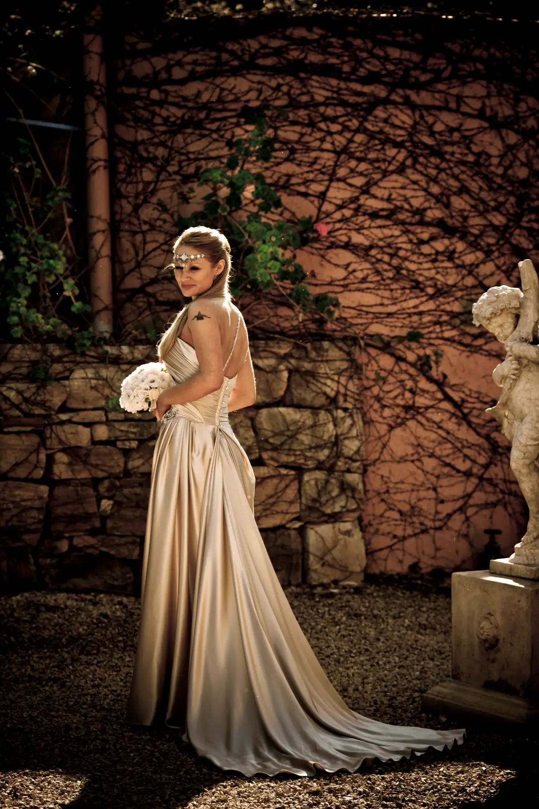 The finished bridal hair and makeup by Bellus on the wedding morning