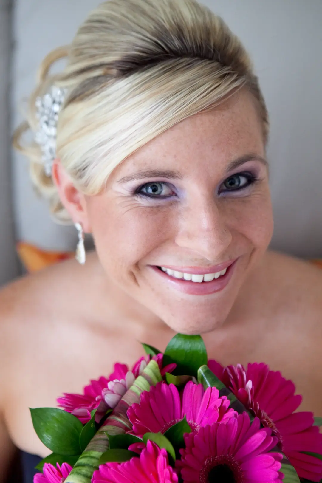 Wedding morning hair and makeup by Amanda Frost on location