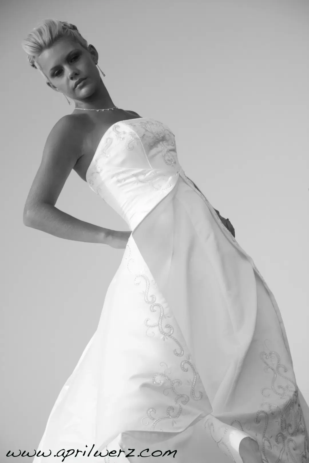Bridal hair and makeup artistry by Amanda Frost on the wedding morning