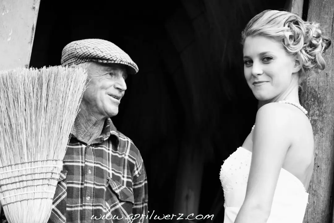 Bridal hair and makeup styling by Bellus on the wedding day