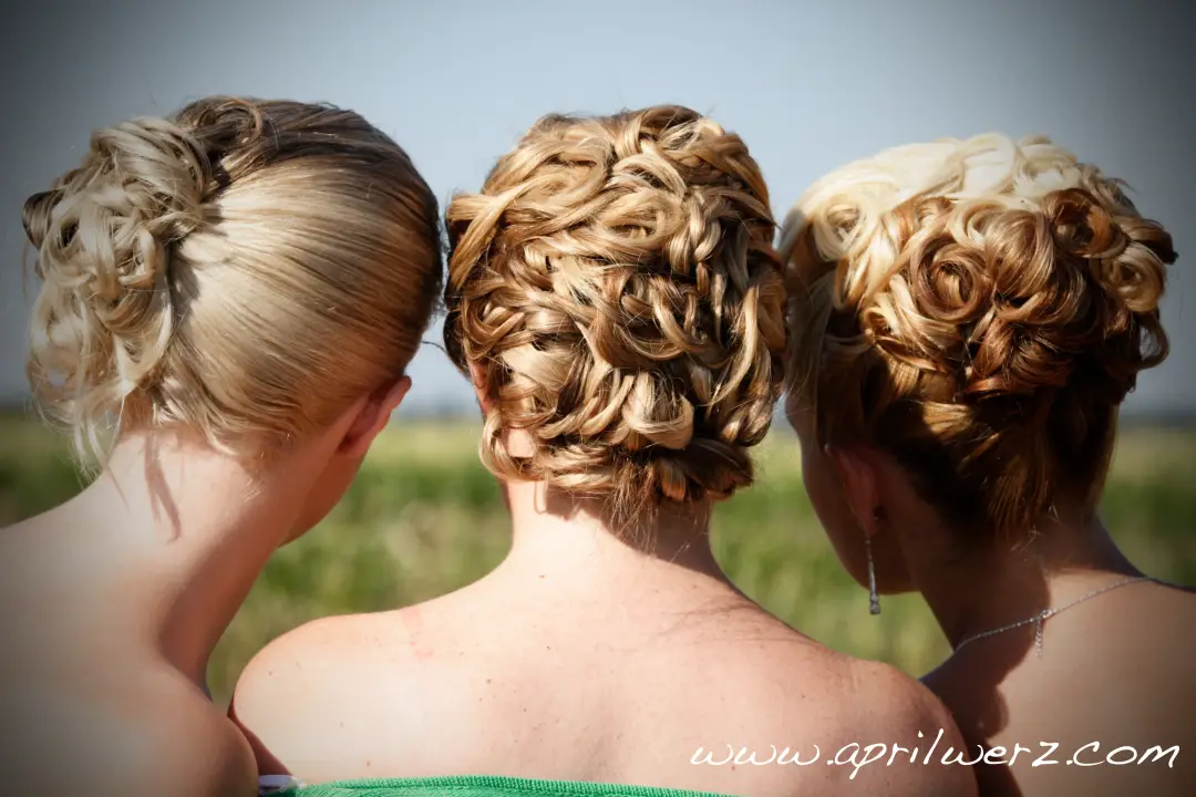 Mobile bridal hair and makeup by Bellus on the wedding day